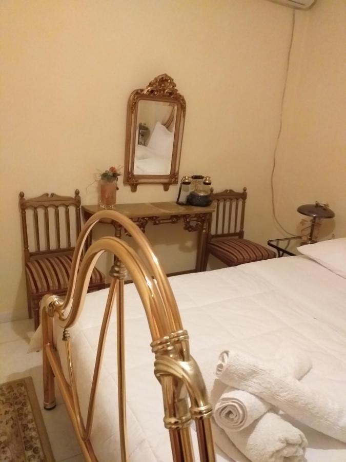 Roulas Cozy Apartments Артеміда Екстер'єр фото