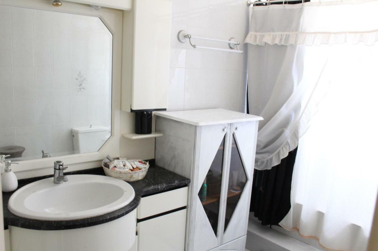 Roulas Cozy Apartments Артеміда Екстер'єр фото